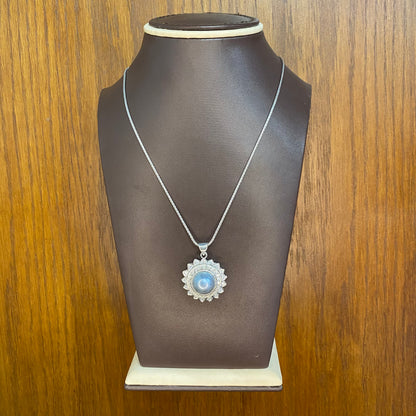Sun-Pearl Pendant